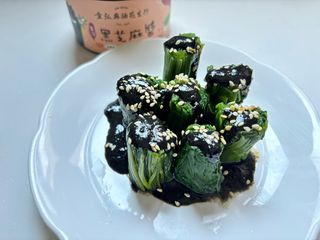燙空心菜佐黑芝麻醬（純素）