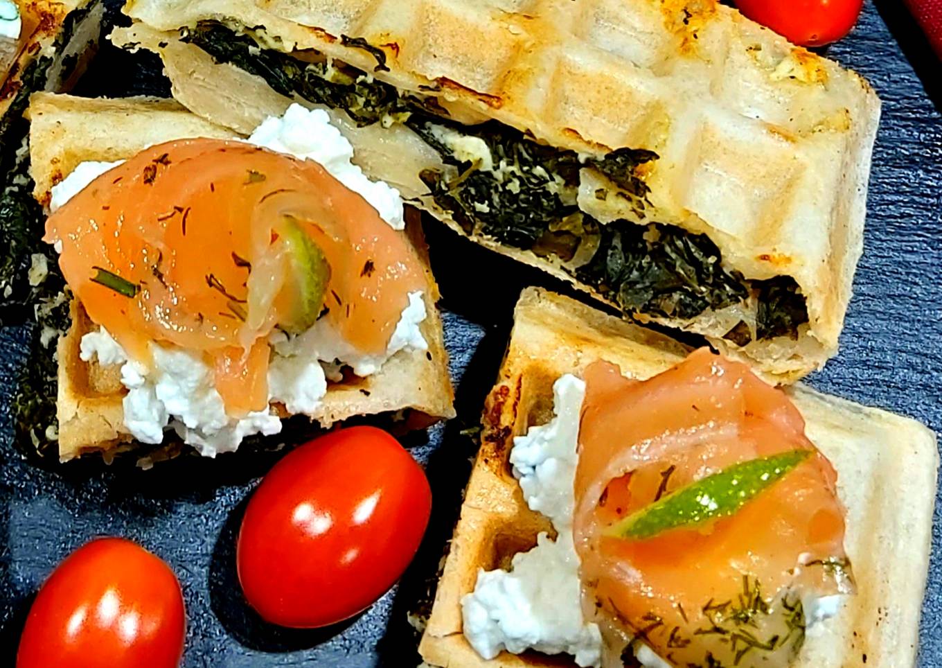 Gaufres feuilletées fourrées avec la pâte à tarte