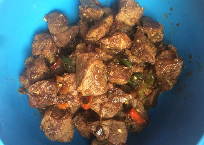 Semur daging pedas