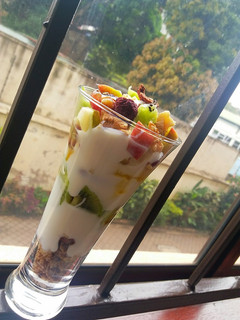 A picture of Dry Fruits Yoghurt Salad.