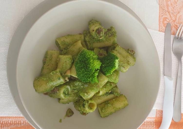 Pasta con cavolo nero