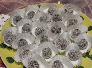 Foto di Brigadeiro al cocco (ricetta brasiliana)