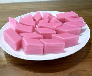 Masakan Unik Lapis tepung beras Sedap Nikmat