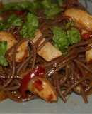 Соба с курицей и овощами