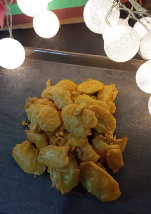 A picture of Aloo kay pakoray.