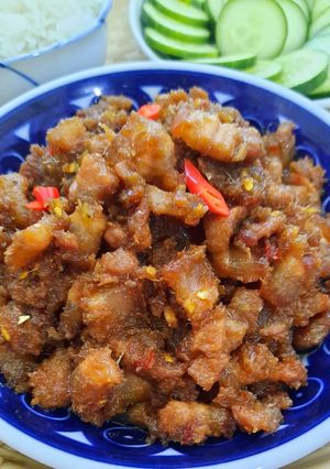 Hình của món Thịt kho ruốc sả.