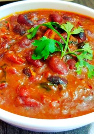 A picture of Rajma Masala.