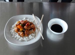 Una foto de Pollo agridulce (para dos personas)