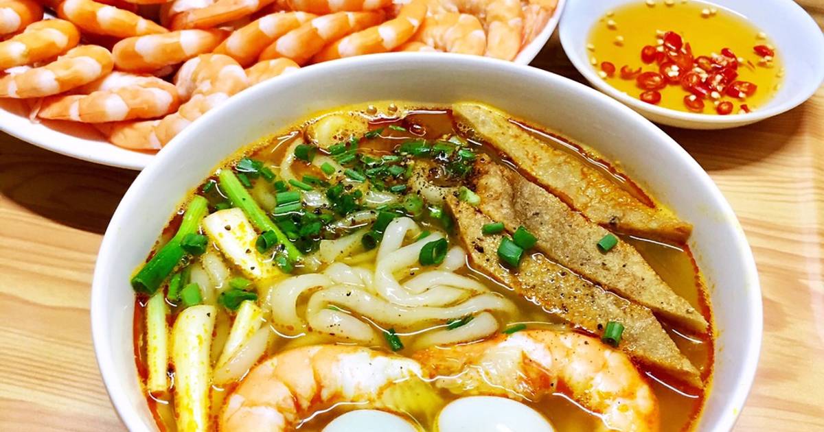 Bánh canh chả cá, đặc sản Nha Trang