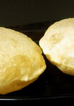 A picture of Puffy Milk poori.