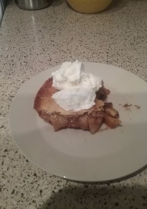 Una foto de Tarta de manzana con cubierta de pie