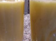 Una foto de licuado de manzana con banano