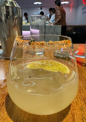 Una foto de Al pastor - Trago a base de tequila