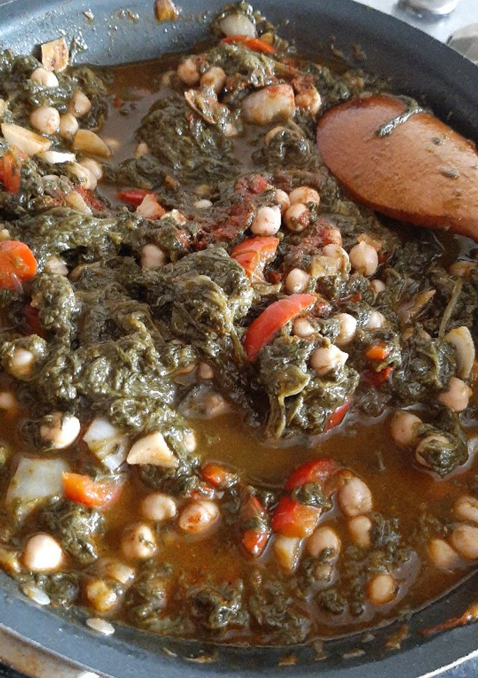 Una foto de Espinacas con garbanzos