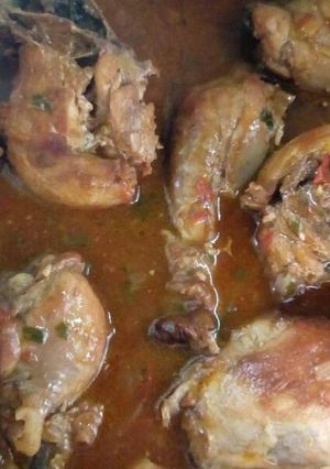 A picture of Hot chicken stew.