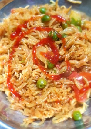 A picture of Tomato sauce seviya.