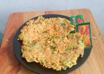 Resep Terbaru Omlet mie Gurih Mantul