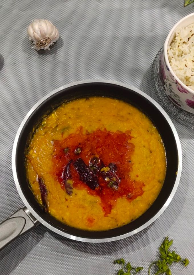 દાળ તડકા રેસીપી મુખ્ય ફોટો