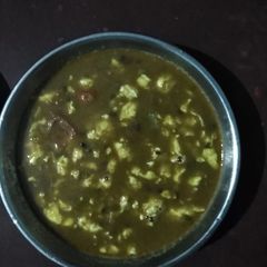 A picture of Palak paneer (spinach paneer).
