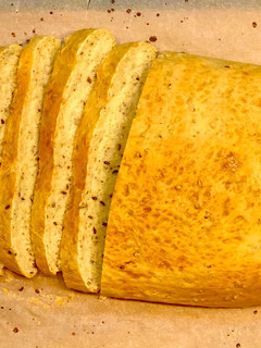A picture of Chia and flaxseed bread.