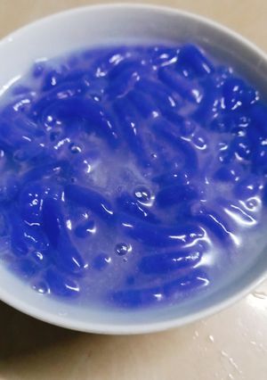 Hình của món Bánh lọt hoa đậu biếc.