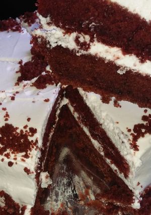A picture of Red velvet cake.