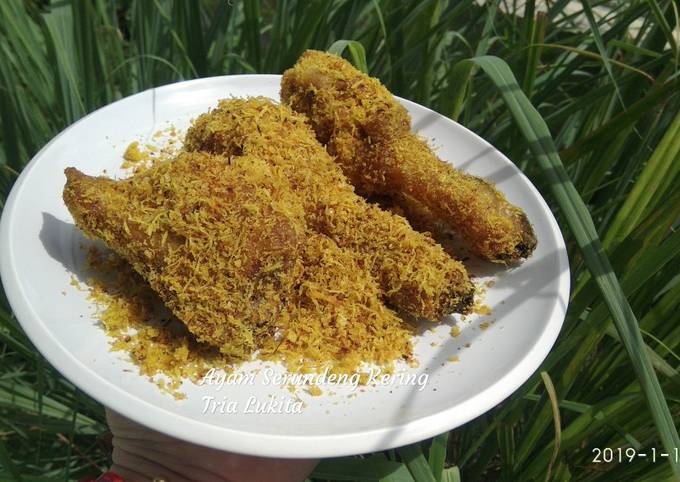 Resep memasak Ayam Goreng Serundeng Kering dijamin nagih banget