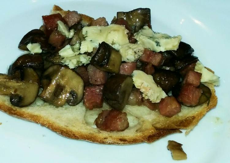 Tapa de Portobello con jamón y queso