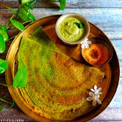 A picture of Moongdal Palak Dosa.