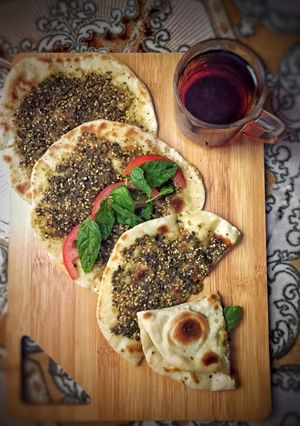 صورة لوصفة مناقيش الزعتر السريعة