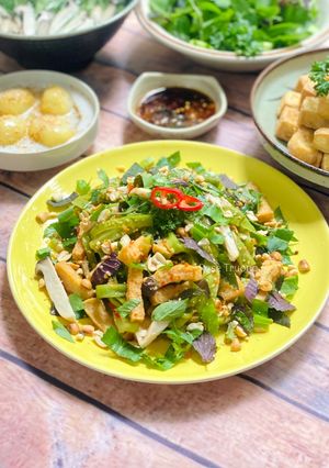 Hình của món Gỏi Rau Tiến Vua.