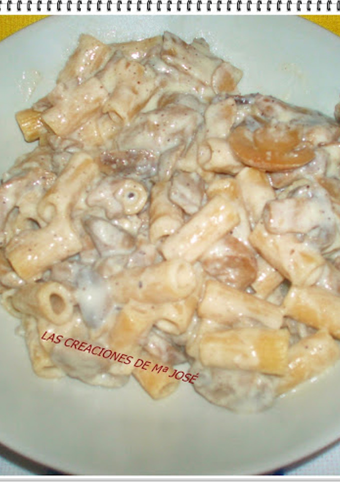 Una foto de Macarrones con champiñones