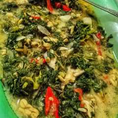 A picture of Kenikir kuah santan mix tempe (masakan ndeso).