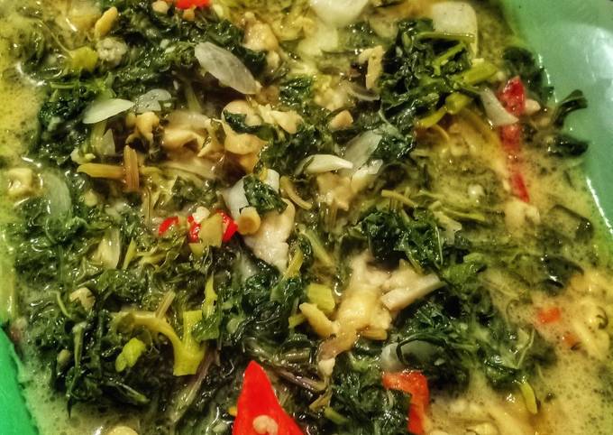 Resep Kenikir kuah santan mix tempe (masakan ndeso), Enak Banget