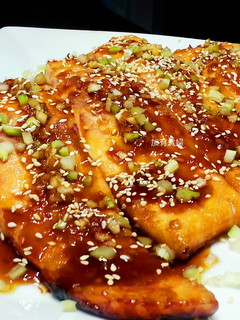 蒲燒醬烤鮭魚。 的食譜成品照片