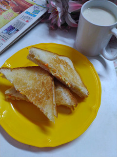 मेयोनेज़ सैंडविच (Mayonnaise sandwich recipe in Hindi) रेसिपी मुख्य फोटो