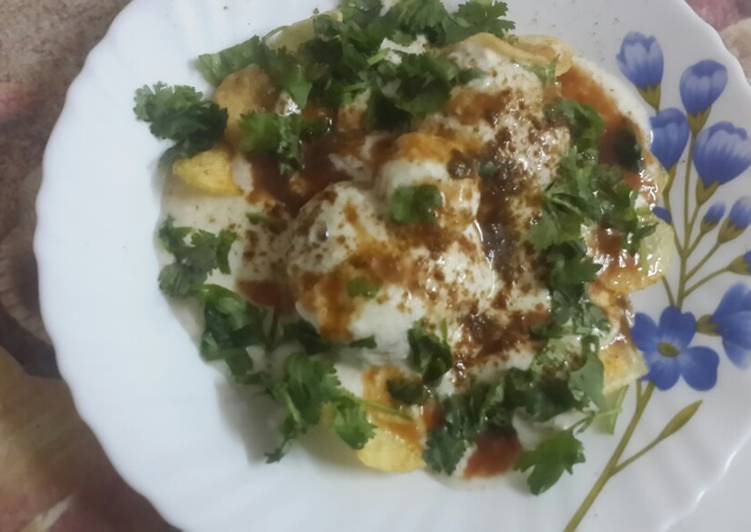 Aloo tikki chaat