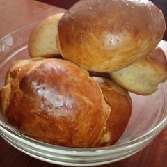 A picture of Buns.