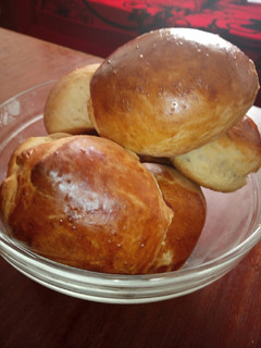 A picture of Buns.