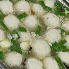 A picture of Bakso ayam anti gagal.