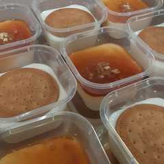 A picture of Puding caramel (gyukaku tanpa gelatin).