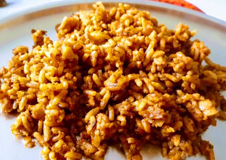 Recipe of Any-night-of-the-week Tawa Pulao with Leftover Pav Bhaji