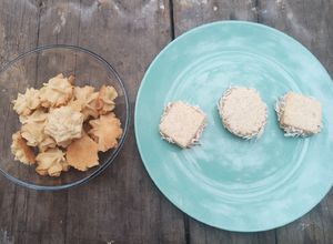 Una foto de Pastisetas y Alfajores