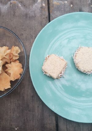 Una foto de Pastisetas y Alfajores