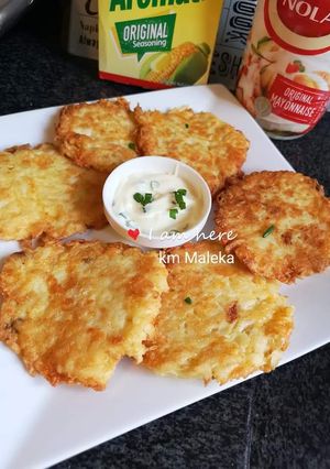A picture of Potato latkes.