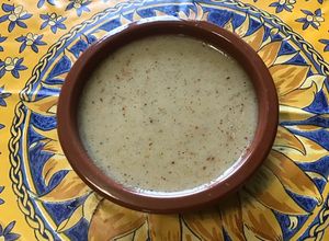 Une photo de Sauce salade épicée au malt et érable