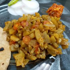 A picture of Mixed Vegetable Sabzi.