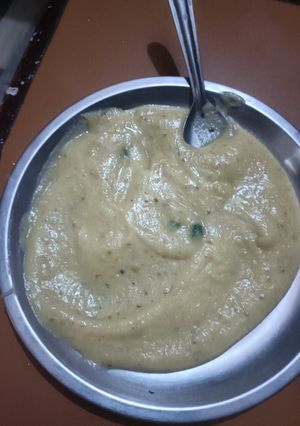 बेसन का हलवा (besan ka halwa recipe in Hindi) रेसिपी मुख्य फोटो