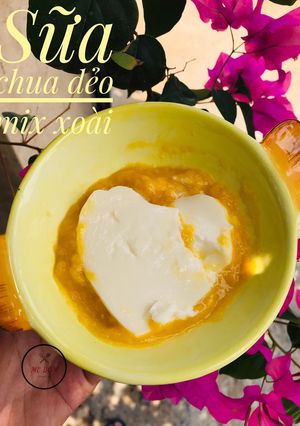 Hình của món Sữa chua dẻo mix xoài ăn dặm.
