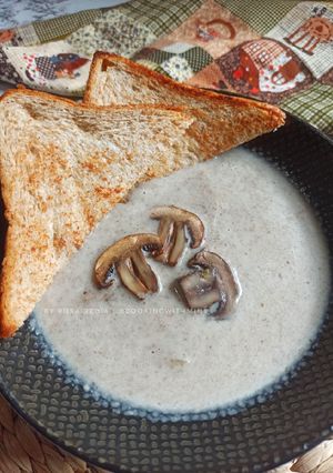 Foto resep Mushroom Cream Soup (Cream Soup Jamur)
